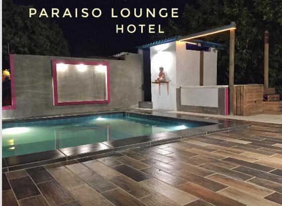 Paraiso Lounge Bonda Buitenkant foto