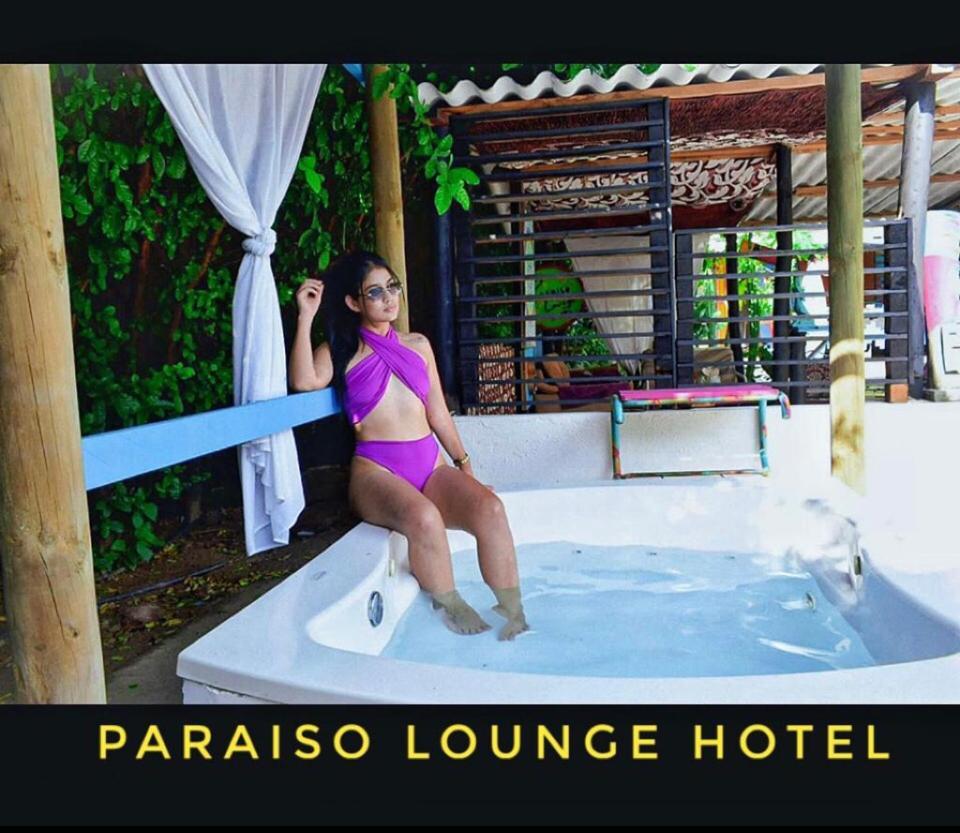 Paraiso Lounge Bonda Buitenkant foto