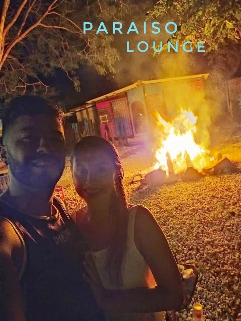 Paraiso Lounge Bonda Buitenkant foto