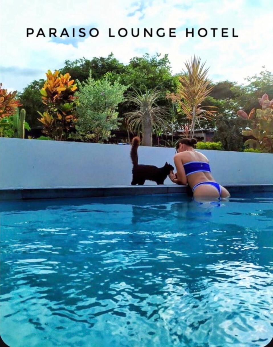 Paraiso Lounge Bonda Buitenkant foto