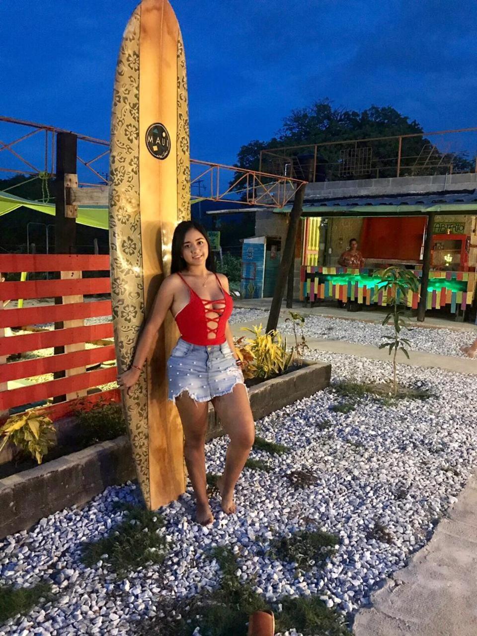Paraiso Lounge Bonda Buitenkant foto